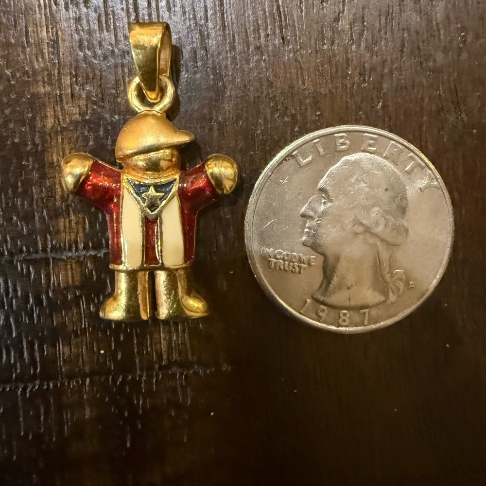 Rare vintage golden puertorrican boy pendant 🇵🇷